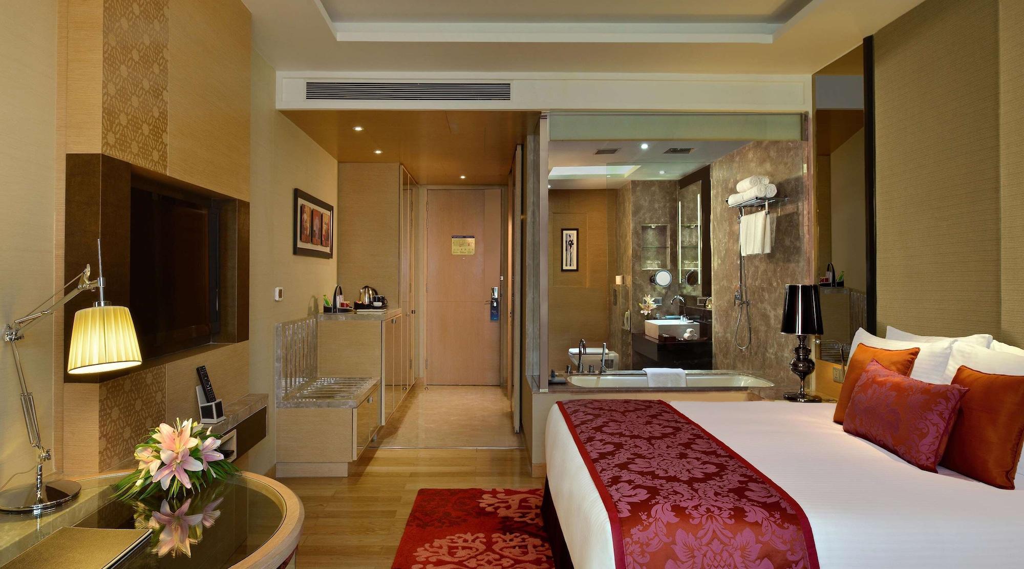 Radisson Blu 5*