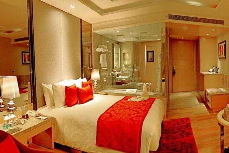 Radisson Blu 5*